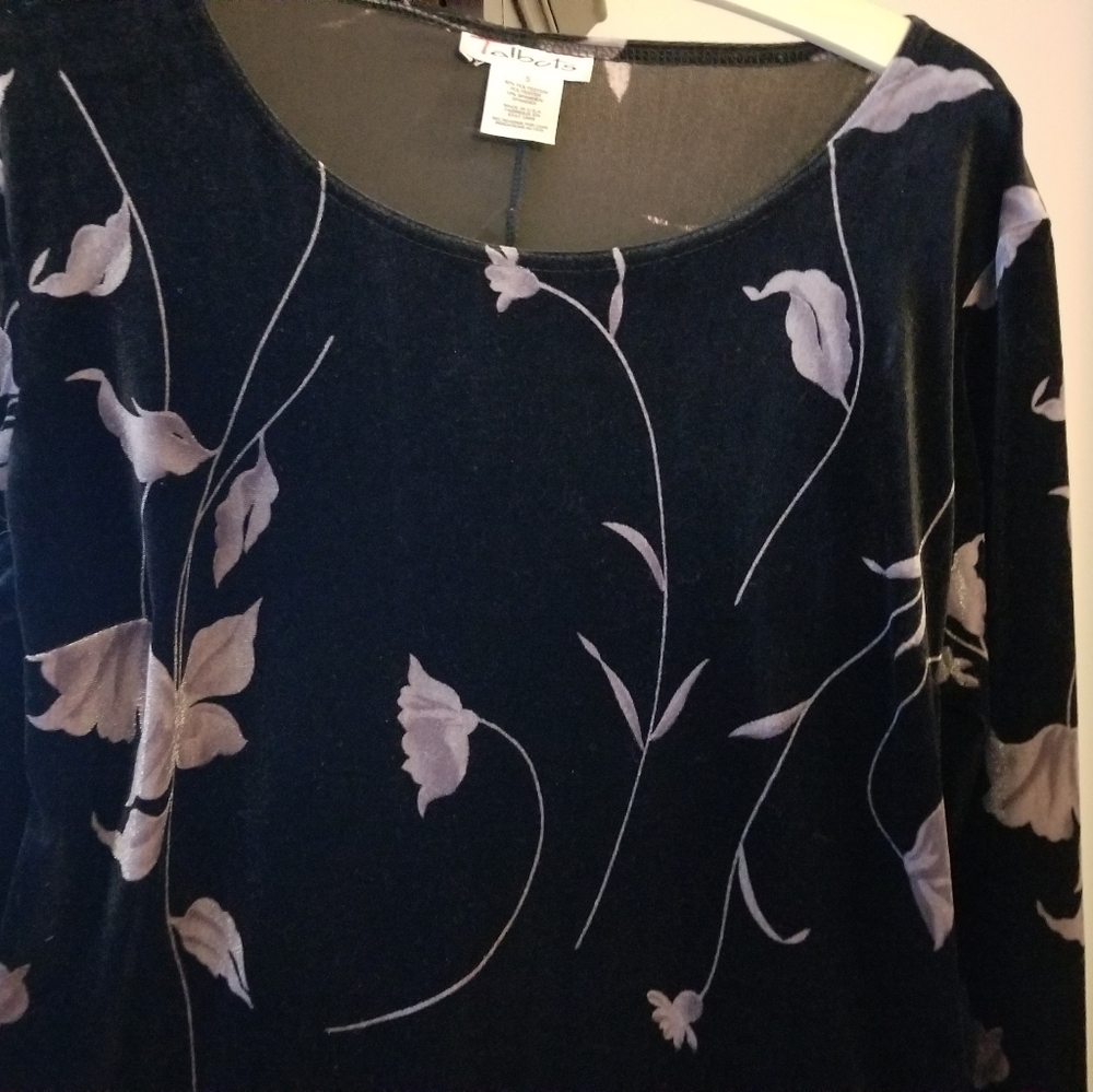Dress - Picture 3 of 4